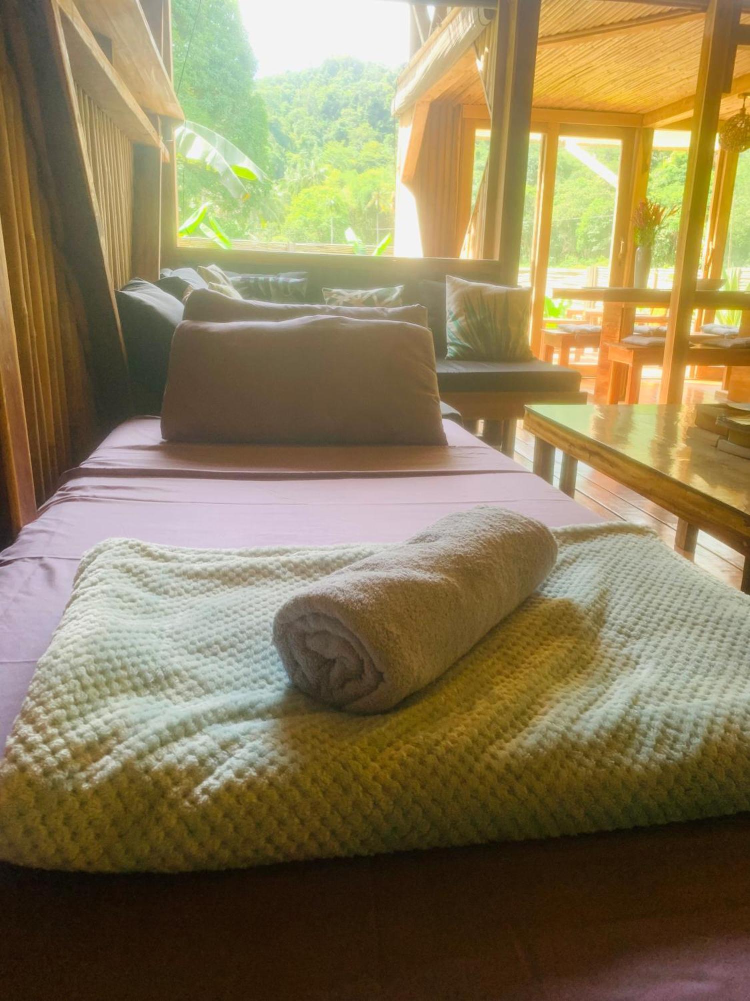 Palayan Villa - Villa With Views, Garden And Pool El Nido Luaran gambar